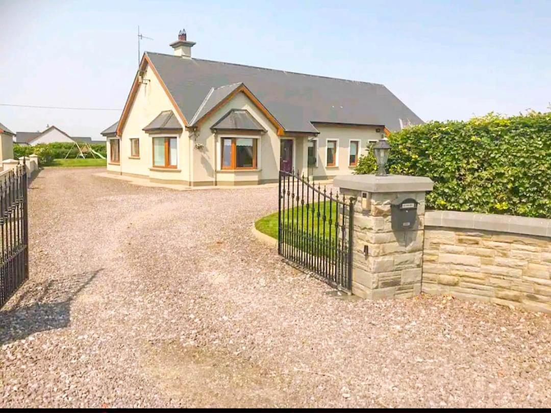 Villa An Ghlaise Bheag à Listowel Extérieur photo